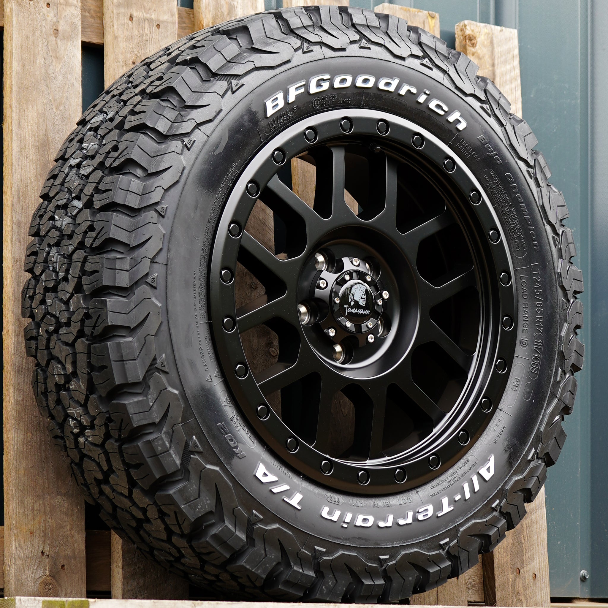 Tomahawk Kato Wheel & Tyre Package for Volkswagen Transporter T6 (2015+)