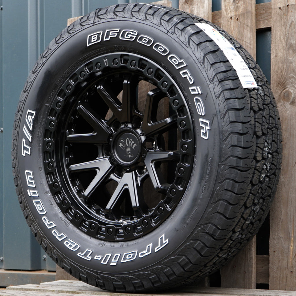 Magpie M-02 18" Wheel & Tyre Package for Toyota Hilux (2016+)