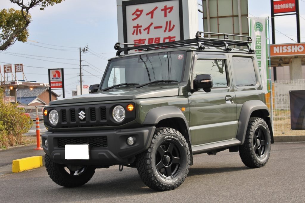 Suzuki Jimny (2018+) with BRADLEY V EVOLUTION wheels.