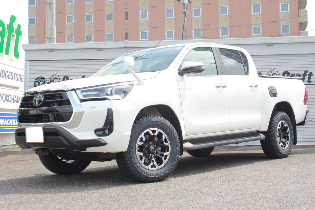 Toyota Hilux (2016+) - MG GOLEM Wheels