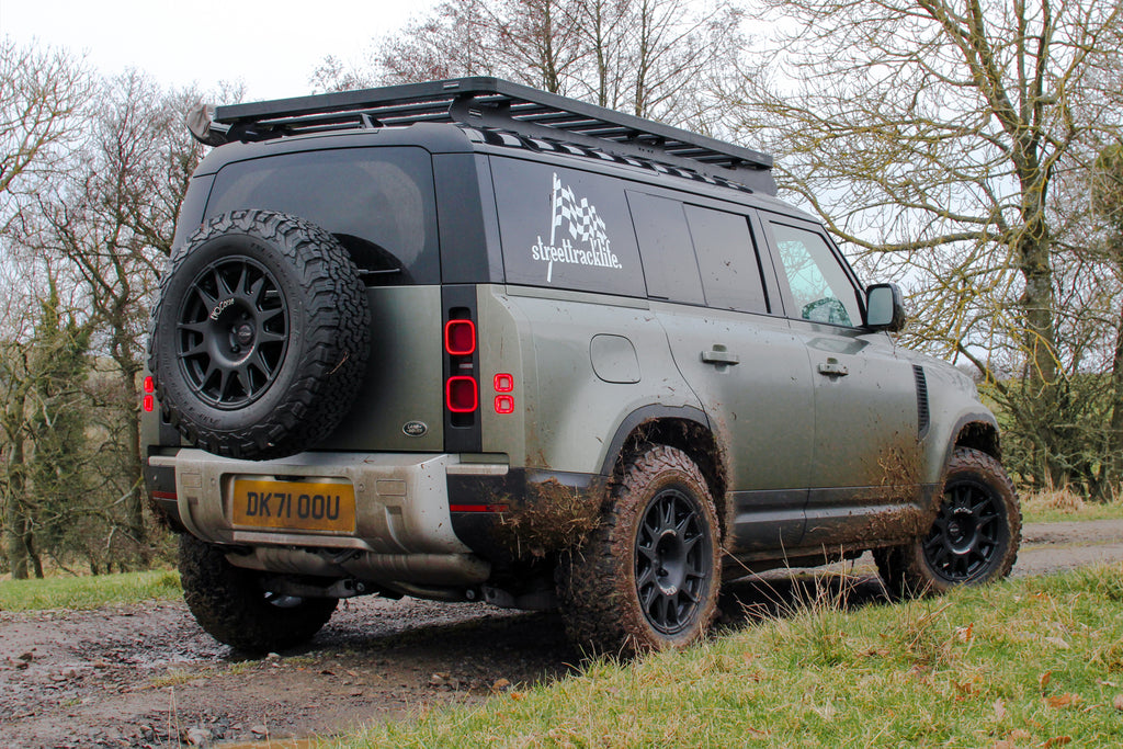 Land Rover Defender (2020+) D250 Hard Top with EVO Corse DakarZero 18" Wheels and Front Runner Slimline II Roof Rack