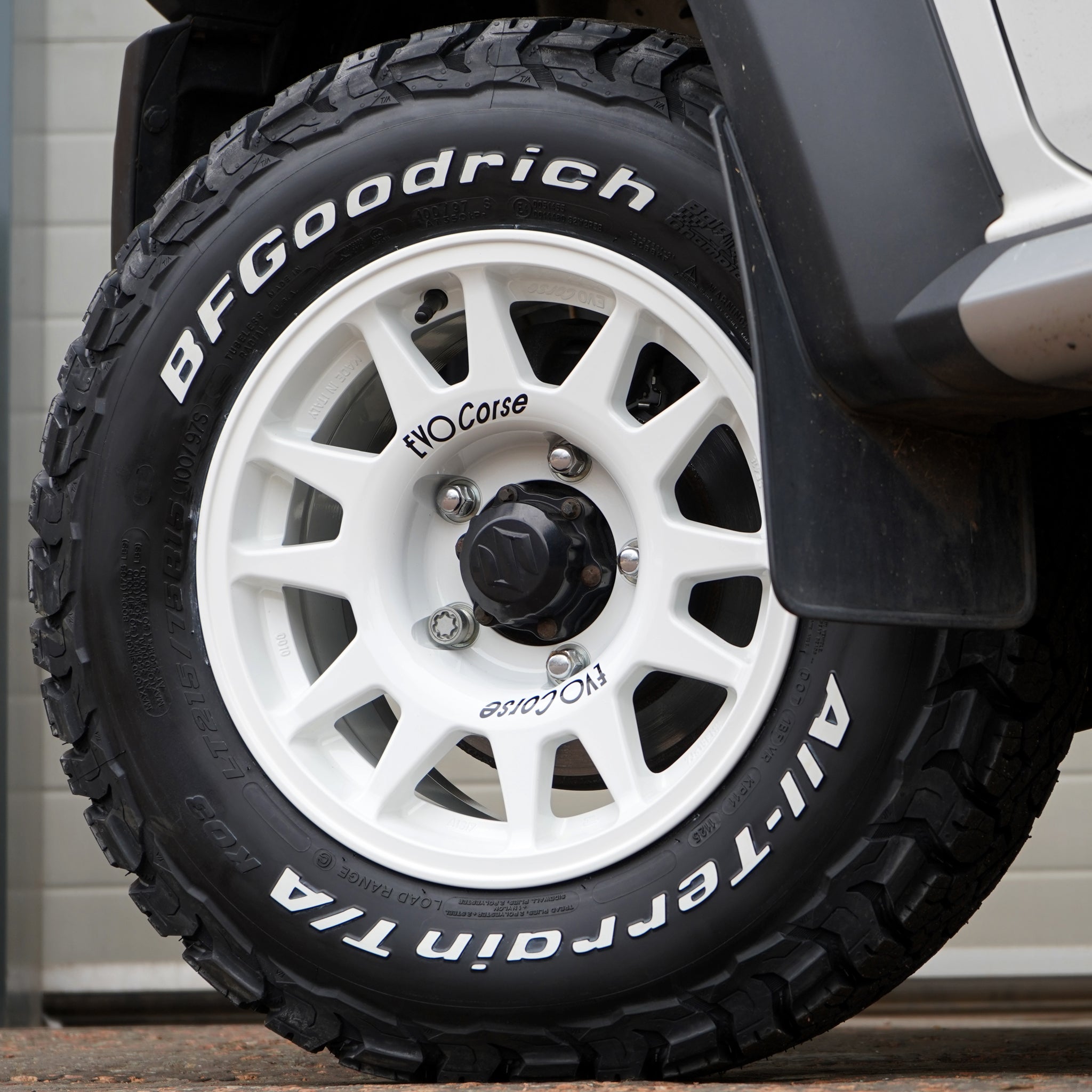 EVO Corse DakarZero Wheel & Tyre Package for Suzuki Jimny (2018+) - 15x7.0J+0